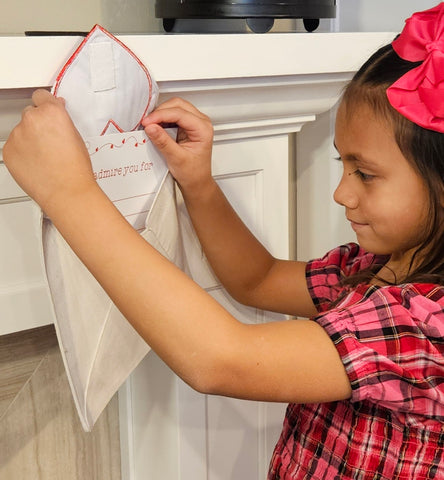 Personalized Valentine Heart Canvas Envelope w/ 14 Love Note Cards with hanging loop for mantle, chair, or door Personalized Valentine Heart Canvas Envelope w/ 14 Love Note Cards with hanging loop for mantle, chair, or door