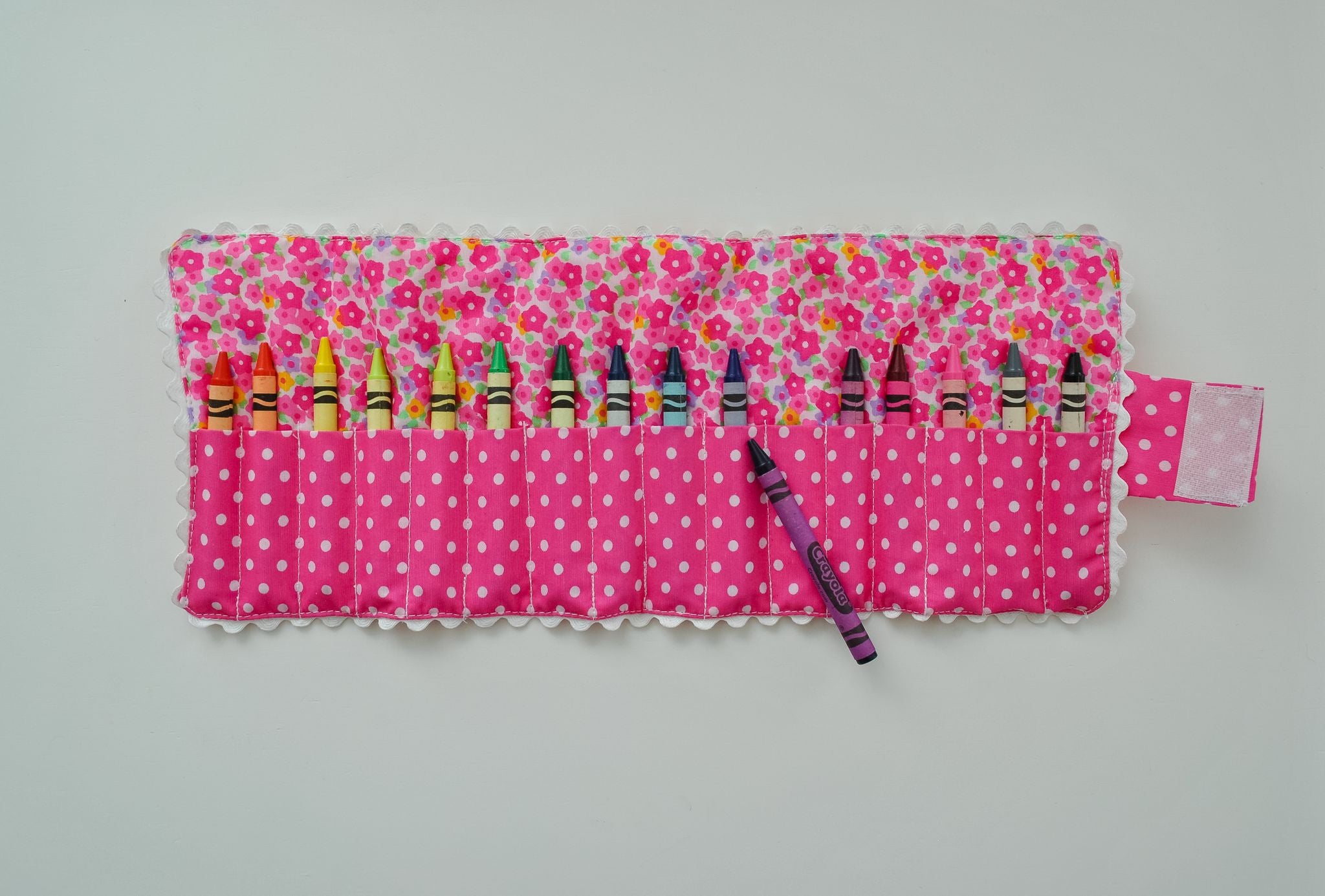 Crayon Holder (Pink or Blue)